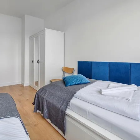 Nexo, Sun & Snow Puck